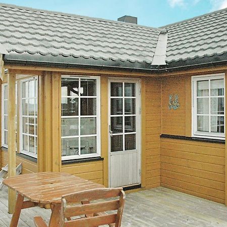 Three-Bedroom Holiday Home In Dyrvik Tuvnes Kültér fotó