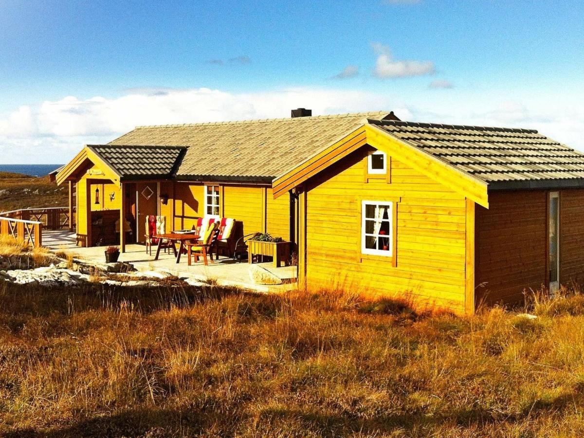 Three-Bedroom Holiday Home In Dyrvik Tuvnes Kültér fotó